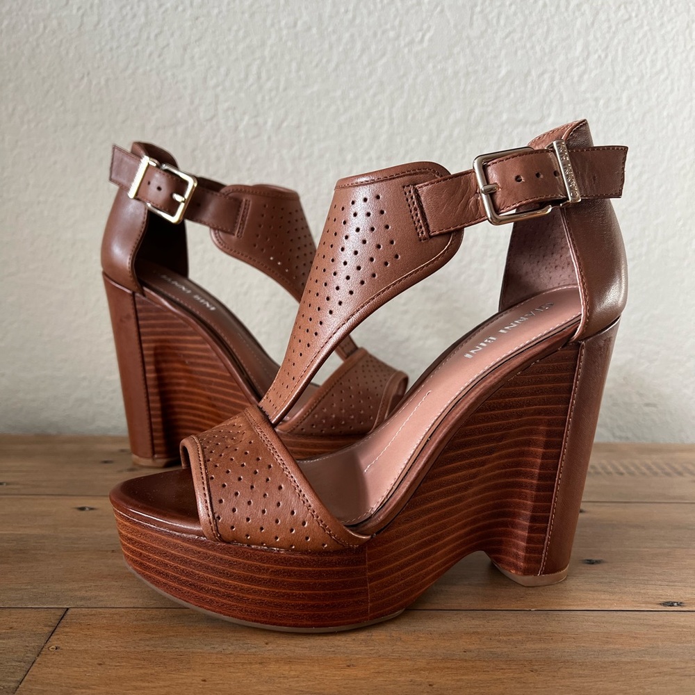 COPY - NWOT Gianni Bini Brown Leather Wedges